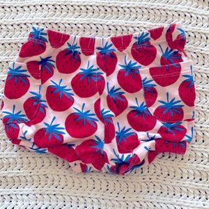 Hanna Andersson 2T Bubble Shorts + Pockets Pink/Blue Strawberries